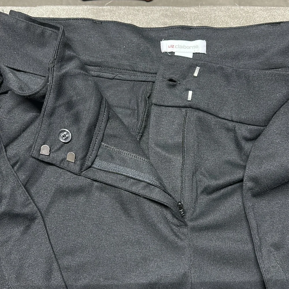 π₯°π₯°Liz Claiborne 4 Way Stretch Belted Trousersπ₯°π₯° - Picture 3 of 11